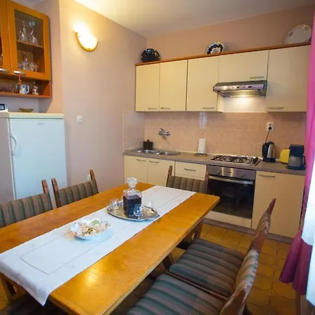 Tanja Apartment