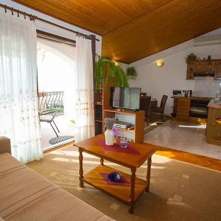 Apartment Tanja Podgora